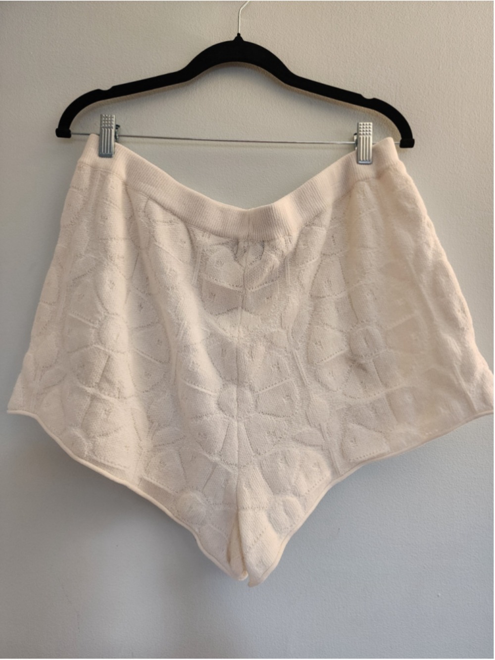 Roller Rabbit x Target Daisy Floral Embossed Terry Shorts Cream XL NWT - Picture 2 of 6
